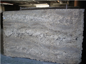 Delicatus Cream Granite Slab