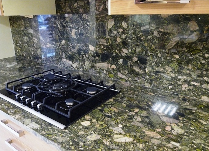 Green Mosaic Granite Finished Product