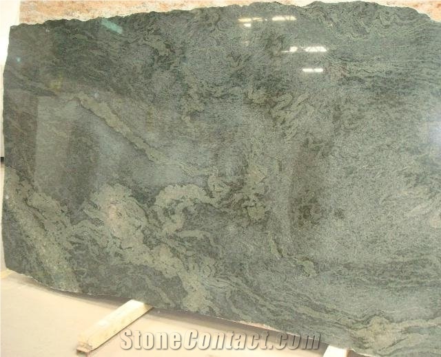 Verde Savana Granite Slab