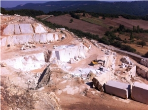 Crema Mare Marble Quarry