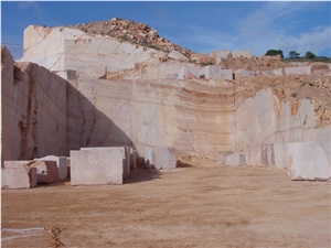 Rojo Alicante Marble Quarry