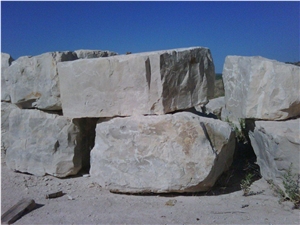 Avola Stone, Pietra Lavica, Isernia Limestone Quarry
