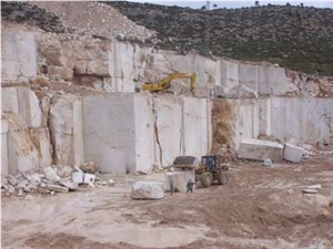 Medium Travertine Denizli Quarry