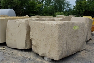 Noyant Limestone Quarry