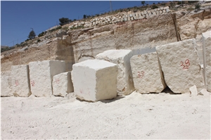 Zena Quarry - Jerusalem Gold Limestone (Halila Gold Limestone)