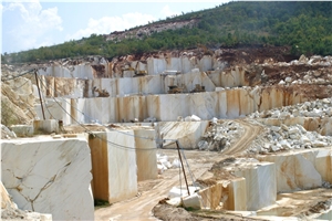 Polaris White Marble Quarry