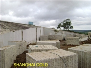 Shanghai Gold Quarry / Giallo Humaita