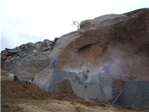 Nero Assoluto Zimbabwe Nyamakope Quarry- Nero Assoluto Granite