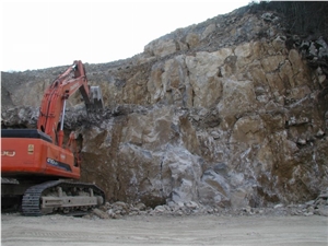 Pietra Piasentina Quarry