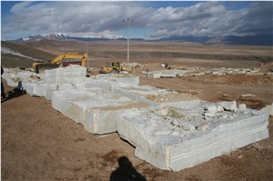 Iran White Onyx Salmas Quarry