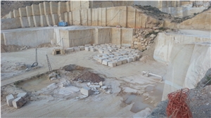 Amarillo Triana Marble Quarry