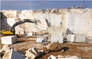 Sina Beige Marble Quarry