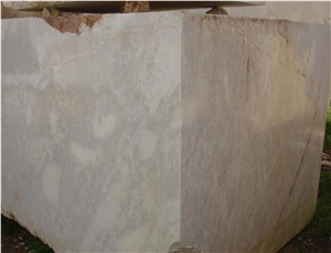 Bianco Leopardo Marble Quarry