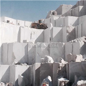 Ghiaccio Marble Quarry