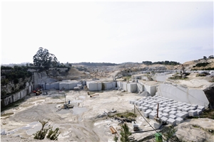 Gris Perla Blanco Granite (Meis - Pontevedra) Quarry