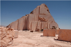 Red Khatam Marble Quarry