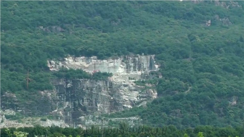 Verde Andeer Gneiss Quarry