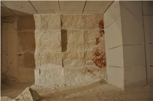 Kanfanar Verona Beige Limestone Quarry