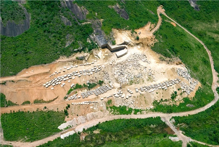 Giallo Supreme Granite Quarry