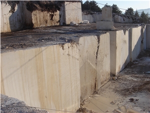 Lyca Beige Marble Quarry