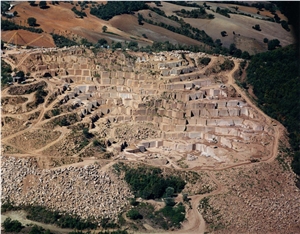 Santafiora Chiara - Santafiora Sandstone Quarry of Manciano