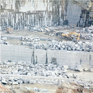 G654 Grey Granite Quarry