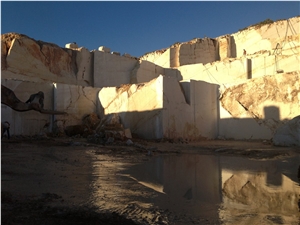 Barida Beige Marble Quarry