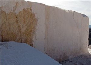 Delta Cocktail Beige Marble Quarry