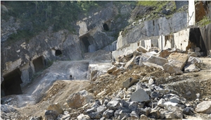 Portoro Black - Nero Portoro Marble Quarry