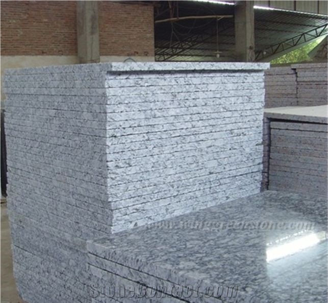 Competitive Price with Good Quality for Popular Stone Spray White/Sea Weave Granite Polished Tiles & Slabs for Floor and Wall Covering to Middle East Market