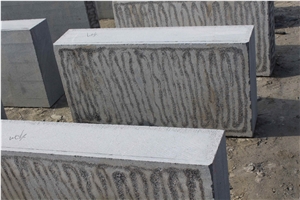 G370b Granite Kerbstone for Stairs Stand and Paving Top Bushhammered Sides Rough Flamed