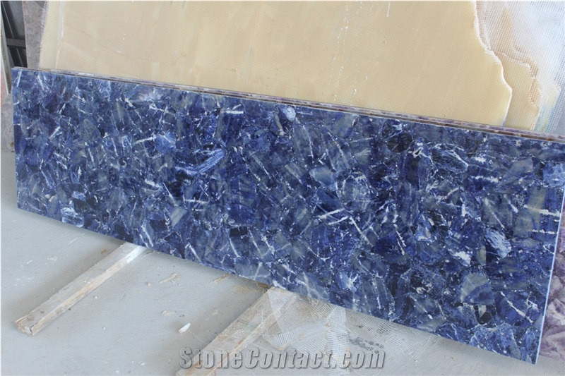 Sapphire Semiprecious Stone/Gem Stone, Beautiful Decorative Semiprecious Stone/Gem Stone