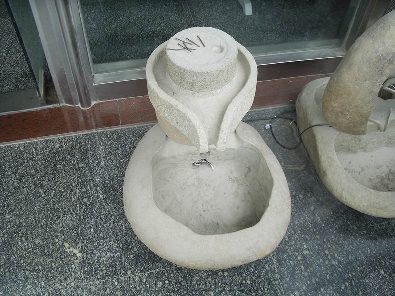 Small Scale Granite Water Fountain for Garden Decoration