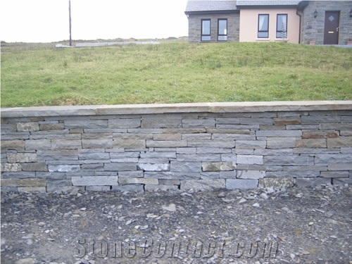 Building Luogh Stone with Wall Capping