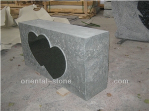 China Green Galaxy Granite Cremation Bench Engraved Tombstones, Heart Carving Headstones, Memorial Stone Gravestone, Custom Tombstone Monument Design, Western American Style Single Monuments