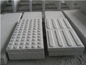 China Cheap Popular G603 Sesame White, Light Grey, Bianso Sardo Granite Blind Paving Stone, Road Pavers, Walkway, Exterior Pattern Flooring, Natural Building Stone Outdoor Use
