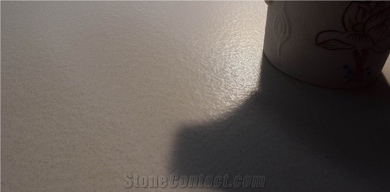 Beige Color Quartz Stone Rock Surface with Matt Finish for American ,Available for 1.5/2/3cm Thick