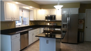 Outstanding Pollution-Resistance Black Quartz Stone Surfaces with Eased Edge Quality Guaranteed Kitchen Countertop