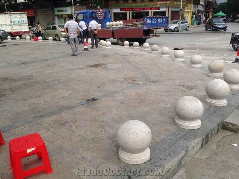 G682 Yellow Granite Parking Stone Ball with Base