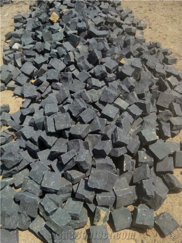 Black Basalt Cubestone Paving Stone