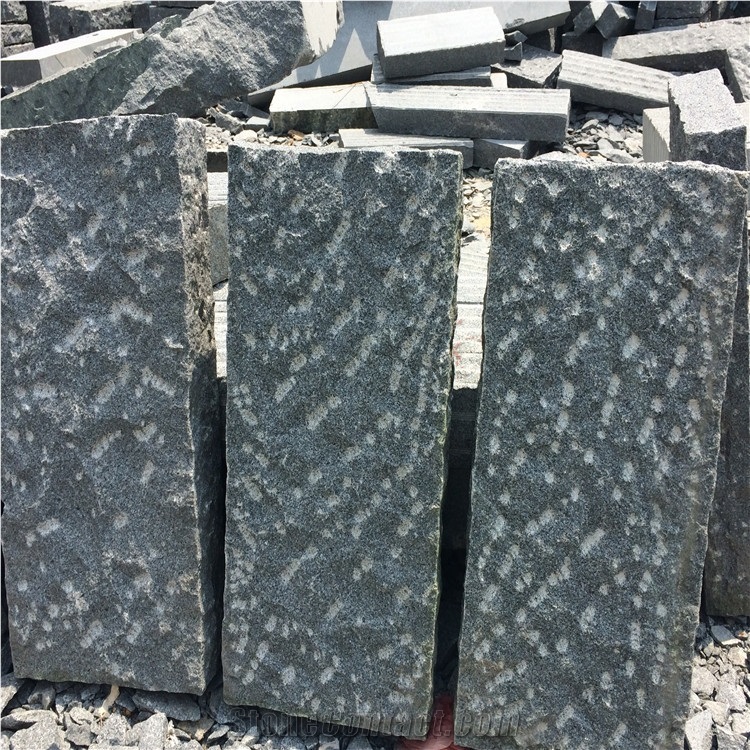 Rough Picked G654 Granite Kerbstone,G654 Granite Curbstone,Dark Grey Granite Side Stone for Landscaping Decoration