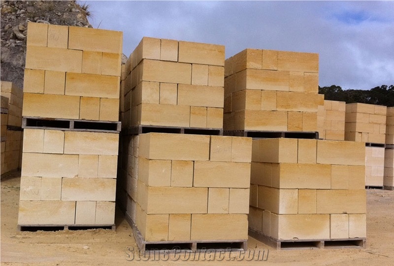 Gambier Limestone Retaining Wall Blocks 290x660x240mm