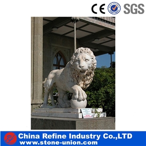 Lion Hunan White Marble Statue in Front Of the Door , Professional Lion Sculpture,Handcarved Animal Sculptures,Handcarved Garden Statues,Marble Hand Carved Lion Statue with Antique Finishing