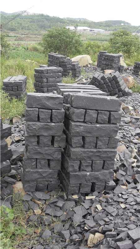 Zhangpu Black Basalt Side Stone, Cheap Black Basalt Kerbstone, China Black Basalt Curbstone Surface in All Sides Natural Split Finish