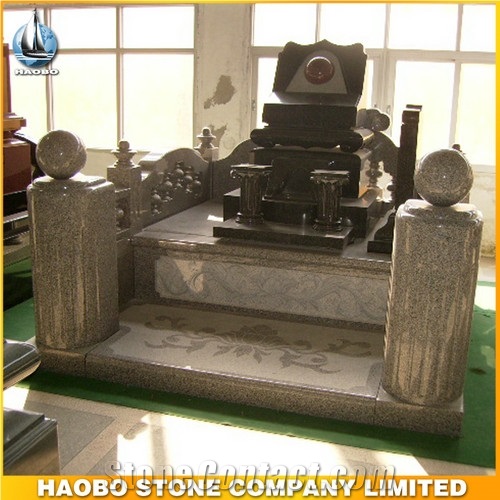 Granite Polished Japanese Tombstone with Accessories, Carved Monuments