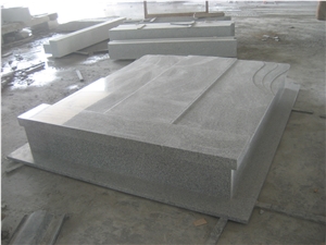 China Factory Granite G603 Grey Tombstone,Western Style Family Monument Design,Granite Poland Monument,Wholesaler-Xiamen Songjia
