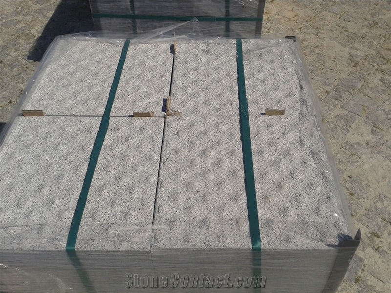 Cinza Lapa Granite Paving Stone, Cube Stone