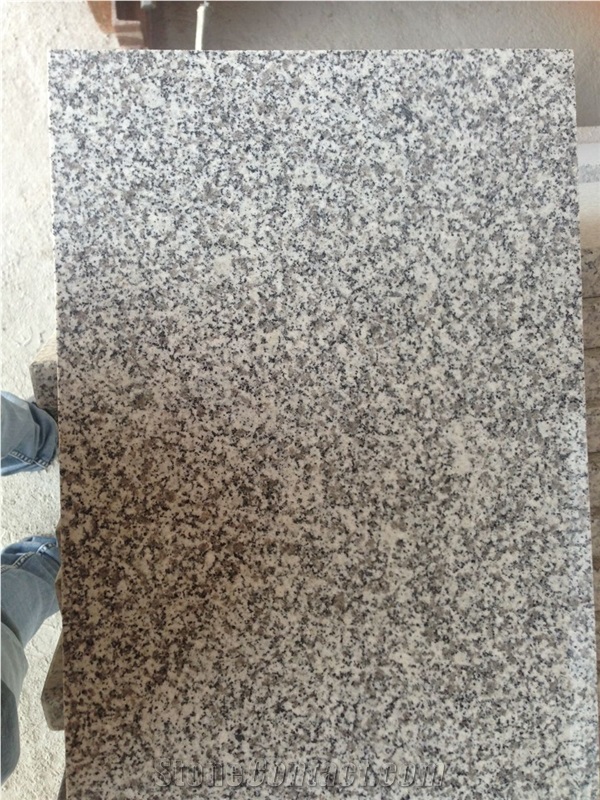 New G603 Polished Granite Steps & Risers,Jiangxi G603 Padang Crystal Granite,Sesame White Granite,Crystal Grey Granite,Light Grey Granite Stairs