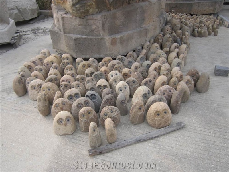 Pebble Stone Pebble Owl Sculpture