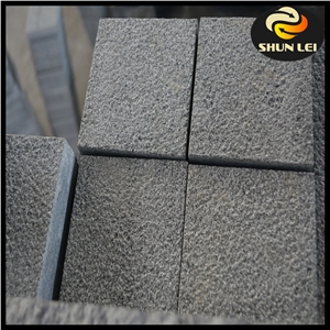 Chinese Flamed Granite Cobble Stone for Paving Stone